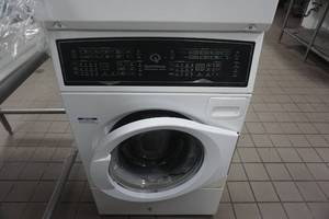 lot 11 image: Speed Queen Stacked Electric Washer Dryer