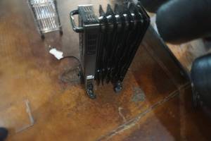 lot 69 image: Wheeled Taotronics Brand Radiant Heater