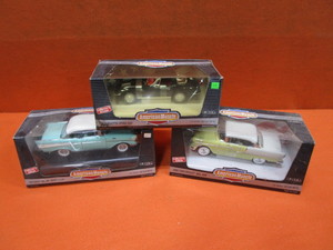 (3) 118th Diecast 63 Corvette Sting Ray, 57 Chevy Bel Air, 55 Chevy Bel Air