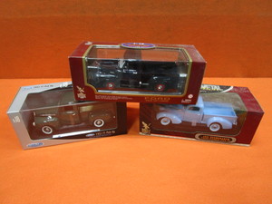 (3) 118th Diecast 63 Ford, 37 Studebaker Coupe Express, 51 Ford F1