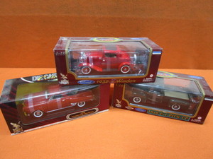 (3) 118th Diecast 50 Studebaker Champion, 48 Ford F1, 32 Ford 3 Window