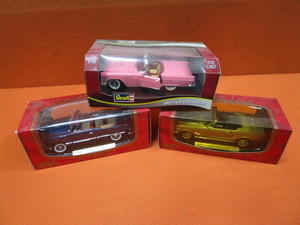 (3) 118th Diecast 49 Ford, 64 12 Mustang, 55 Thunderbird