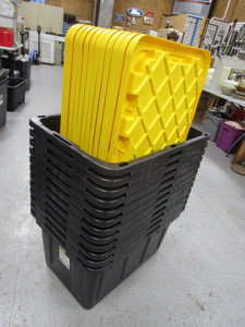 (12) 27gal Totes