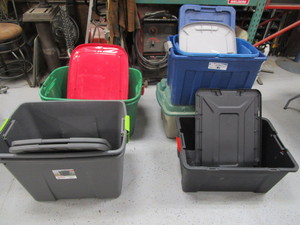 (8) Misc. Totes