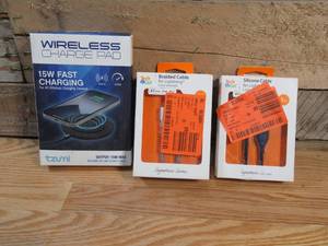 lot 86 image: Tech and Go 1 ft. Silicone Cable, 9 ft. Braided Cable, & Tzumi Hypercharge Fast Wireless Charging Pad
