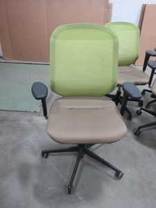lot 706 image: STABILUS CHAIRS BY VITRA