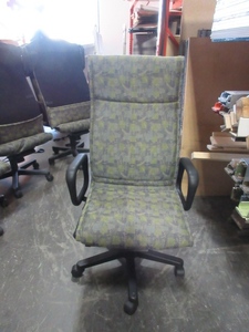 lot 817 image: EXECUTIVE CONFERENCE CHAIRS
