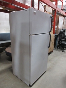 lot 821 image: KENMORE REFRIGERATOR FREEZER