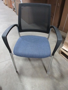 lot 836 image: KIMBALL JOYA ARM CHAIRS