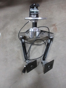 lot 824 image: ERGOTRON DUAL MONITOR MOUNT