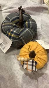 lot 28 image: Overstock Assorted Fall Decor