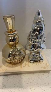 lot 165 image: Overstock Miscellaneous  Holiday Fun and Christmas Decor See Photos for Details