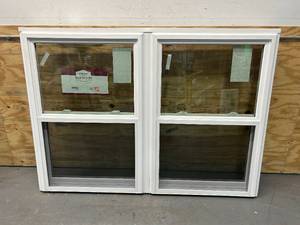 lot 4 image: SIMONTON 6500 Series Double Window
