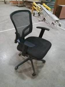 Very Nice Alero Office Chair - Mesh back - Adjustable