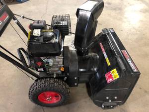 lot 11 image: 22 in. Legend Force Snow Blower Customer Returns See Pictures