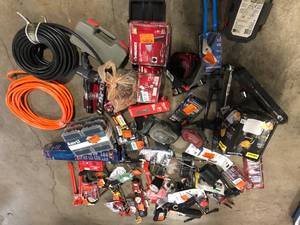 lot 38 image: Lot of Assorted Hand Tools and Hardware Various Models and Conditions Customer Returns See Pictures