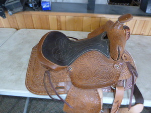 lot 7 image: 15 Saddle