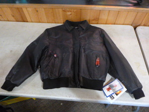 lot 80 image: New Womens DuraTrak Black Leather Jacket