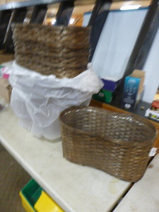 lot 94 image: 10 Plant Baskets