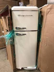 Frigidaire 7.5 cu. ft. Mini Fridge in Cream with Rounded Corners and Top Freezer  Customer Returns See Pictures