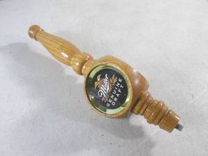 lot 28 image: (FS) Miller Genuine Draft Beer Tap Handle 11