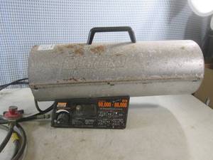 lot 76 image: (EW4) Coleman Powermate 50,000-80,000 BTU Forced Air Heater