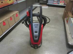 lot 86 image: (BS) Husky Electric Powerwasher 1800psi - Powers On