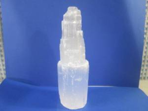 lot 107 image: (CNTR) 6 Raw Selenite Tower...