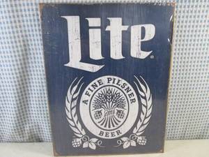 lot 115 image: (FS) Lite Beer Tin Sign - New In Plastic Wrap - 11 12 x 16