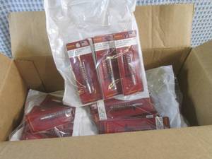 lot 127 image: (F-0) Case of 36 Outers .338, .35, .357 Calibers Rifle Bore Brushes - 6 inner bags of 6