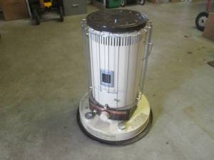 lot 149 image: (BR2) Terco Heritage Portable Kerosene Heater - Tank Empty