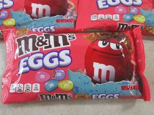 lot 234 image: (B-3) 3 Bags of Peanut Butter M&ampMs Eggs Best by Oct 2023