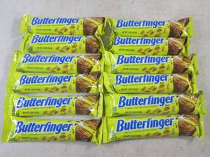 lot 241 image: (B-3) 12 Butterfinger Candy Bars Past Date