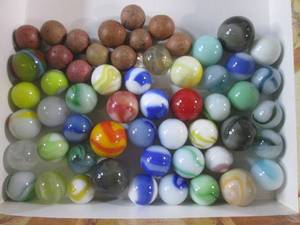 lot 302 image: (CNTR) Mixed Lot of Vintage and Antique Marbles Including Akro, Jabo, Vitro, Master, Peltier and Alleys Plus Some Antique Clay Marbles