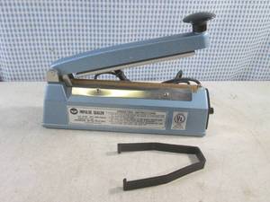 lot 329 image: (EC1) AIE-200 Impulse Sealer Powers On