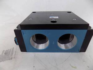 lot 64 image: MAC VALVES