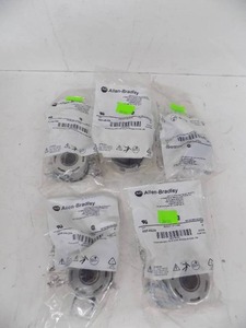 lot 174 image: 5 COUNT - ALLEN BRADLEY, LOCKING ATTACHMENT SELECTOR SWITCH -#800F-ASL23A