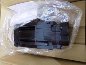 lot 220 image: YASKAWA, AC SERVO MOTOR  NEVER OPENED, NEW IN BOX- #SGM7A-20D7F6C