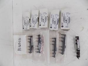 lot 178 image: 10 COUNT - A - B COMPACT BUS BAR, 2 X 54MM, 140M-C-W542N