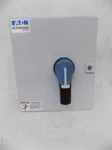 lot 272 image: EATON BUSSMANN SERIES FUSIBLE DISCONNECT SWITCH - #ER12-00J3PB - TYPE 12 (NEW IN BOX)