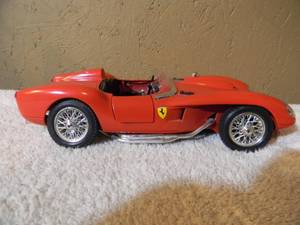 lot 32 image: DURAGO 118 SCALE 1957 FERRARI TESTA ROSSA 250 - USED FOR DISPLAY ONLY - NICE - AWESOME PIECE - SEE PICTURES