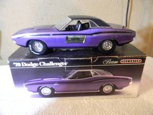 lot 45 image: VINTAGE JIM BEAM 70 DODGE CHALLENGER DECANTER - NICE - IN BOX - AWESOME PIECE - SEE PICTURES