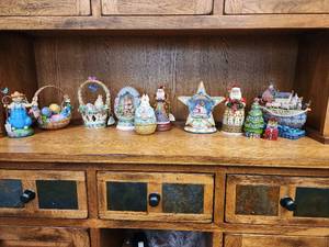 lot 344 image: Jim Shore Figurines