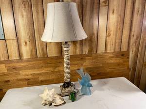 lot 161 image: Home Dcor