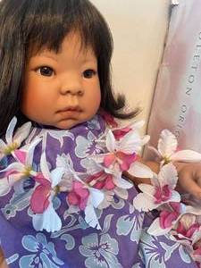 lot 103 image: Lee Middleton Doll - Native Hawaiian