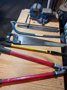 lot 265 image: Shop Tools