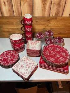 lot 270 image: Set of Red Temptations Dishes