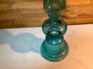 lot 278 image: Pair of Glass Lamps wShades