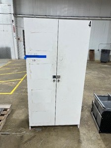 2 DOOR CABINET 36X25X72