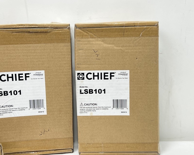 lot 322 image: Lateral Shift Bracket Rails